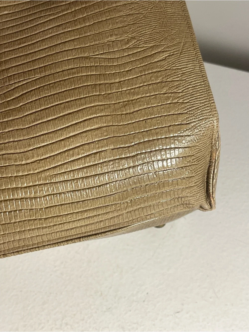Vintage 1950s 1960s Taupe Lizard Embossed Handbag Purse Top Handle Talon Zipper